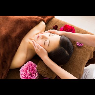 春日部でフェイシャルケアなら当サロンは小顔効果があります